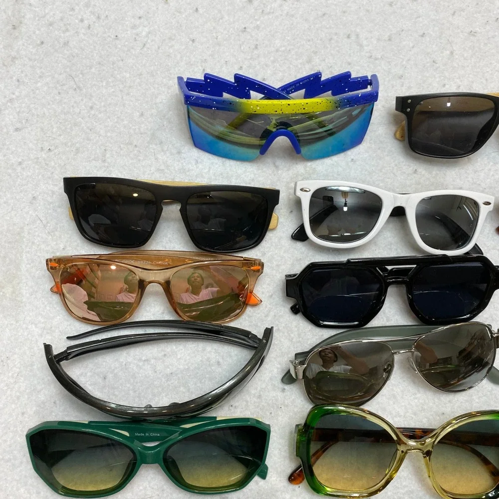 Lot Of 20 Unbranded Sunglasses Unisex OS Multicolor Mixed Style Pairs Bundle